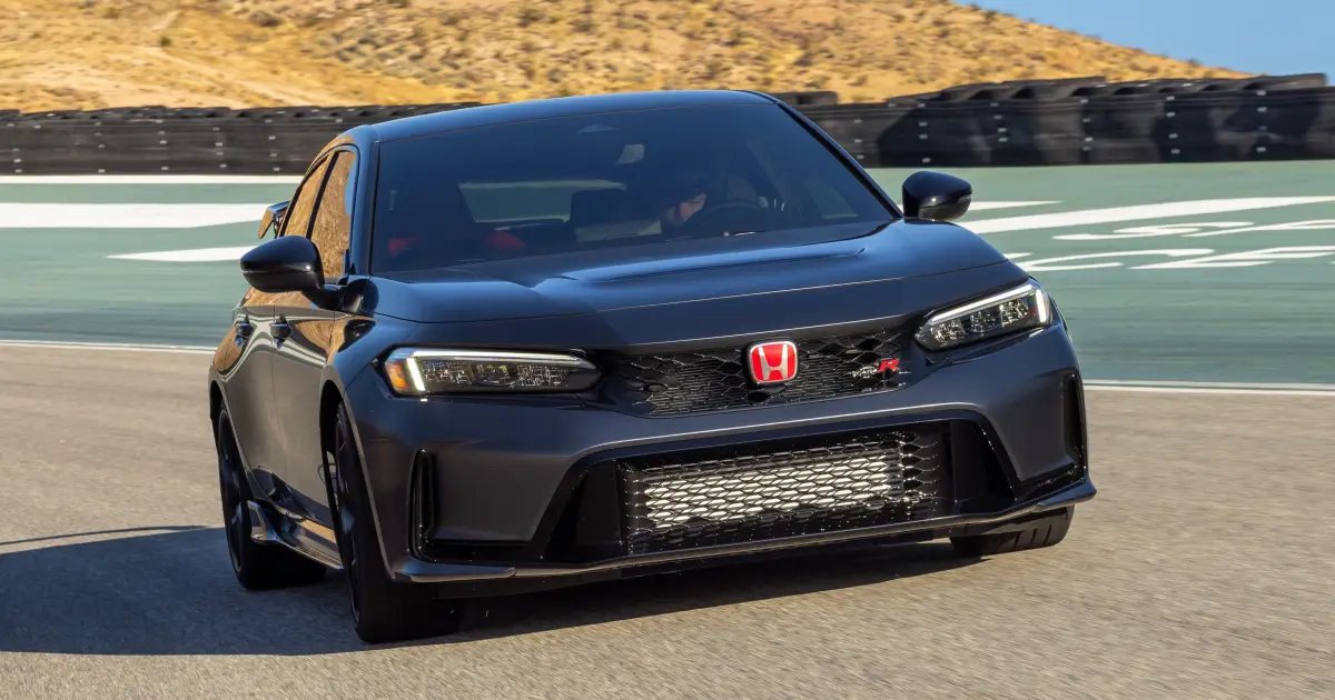 A Teimosia Necessária do Civic Type R 2027